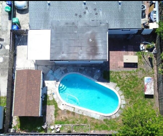 2135 SW 46th Terrace in Fort Lauderdale, FL - Building Photo - Building Photo