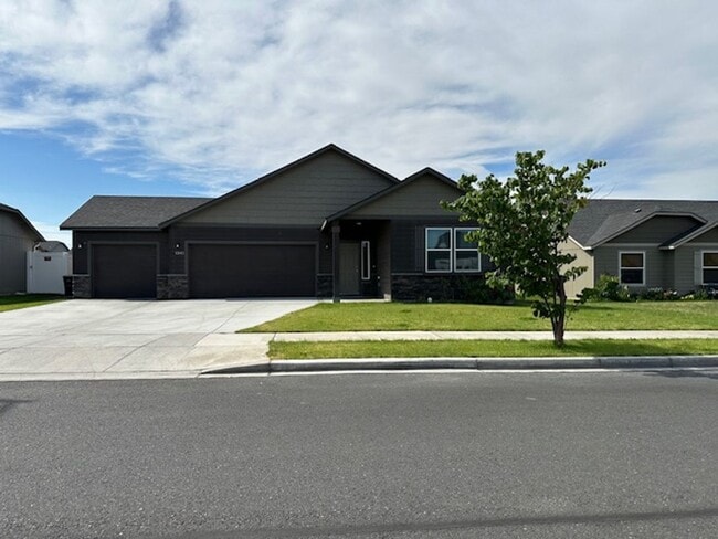 property at 1345 E Landon St