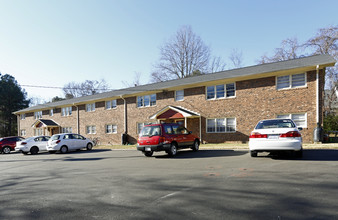 110 W Carr St in Carrboro, NC - Building Photo - Building Photo