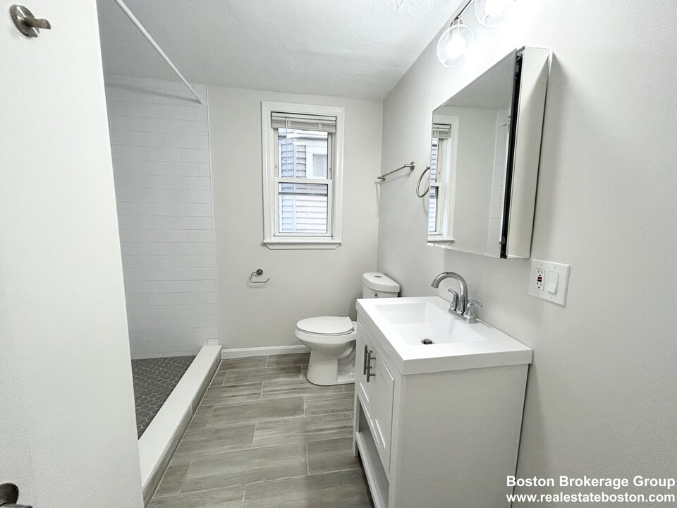 151 E Cottage St, Unit 2 in Boston, MA - Building Photo