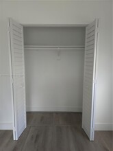 323 Washington Ave in Miami Beach, FL - Building Photo - Building Photo