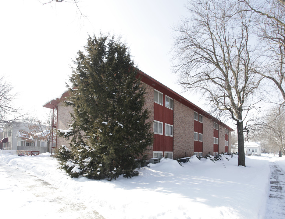 911 S 11th St in Lincoln, NE - Building Photo