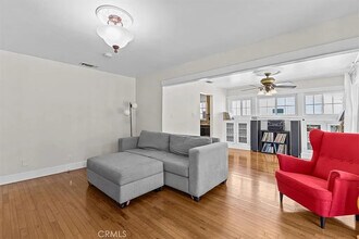 228 Jacaranda Pl in Fullerton, CA - Building Photo - Building Photo