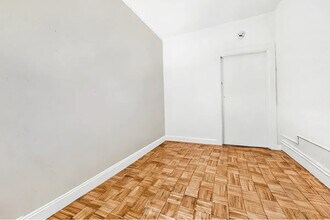 325 E 89th St in New York, NY - Building Photo - Building Photo