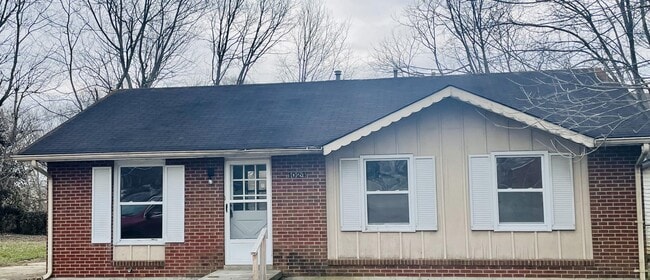 property at 1024 Plainview Dr