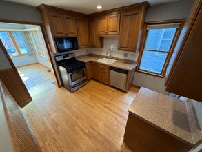 3128 S Indiana Ave in Milwaukee, WI - Building Photo - Building Photo