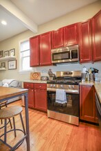 1357 W Barry Ave in Chicago, IL - Building Photo - Building Photo