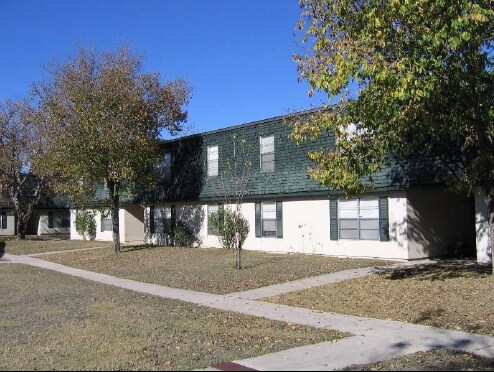 Singing Wind Apartments in Kerrville, TX - Foto de edificio