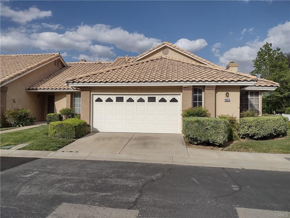 978 Olympic Ave in Banning, CA - Building Photo