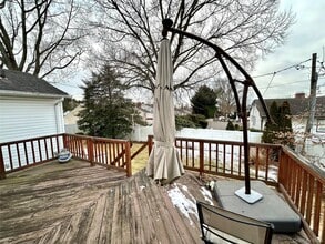 10 Whitlock St in Plainview, NY - Building Photo - Building Photo