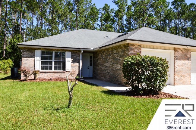 46 Ryapple Ln in Palm Coast, FL - Building Photo - Building Photo