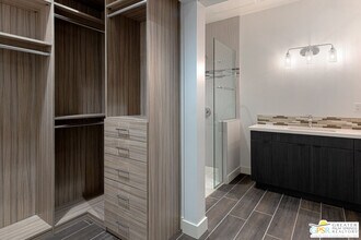 175 N Palm Canyon Dr in Palm Springs, CA - Building Photo - Building Photo