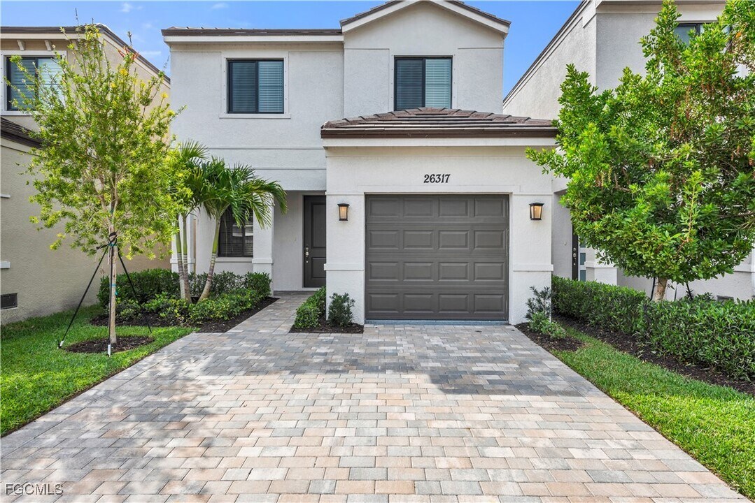 26317 Bonita Fairways Blvd in Bonita Springs, FL - Building Photo