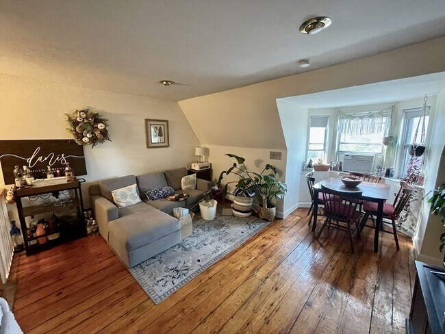 14 E Springfield St, Unit #4 in Boston, MA - Foto de edificio - Building Photo