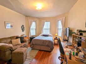 42 Calvin St, Unit 1R in Somerville, MA - Building Photo