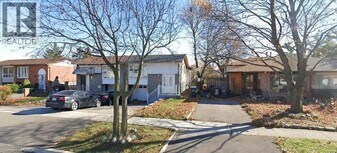 2644 Lundene Rd in Mississauga, ON - Building Photo