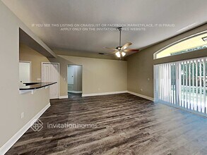 3604 Warmspring Way in Valrico, FL - Building Photo - Building Photo