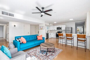 6201 W Indianola Ave in Phoenix, AZ - Building Photo