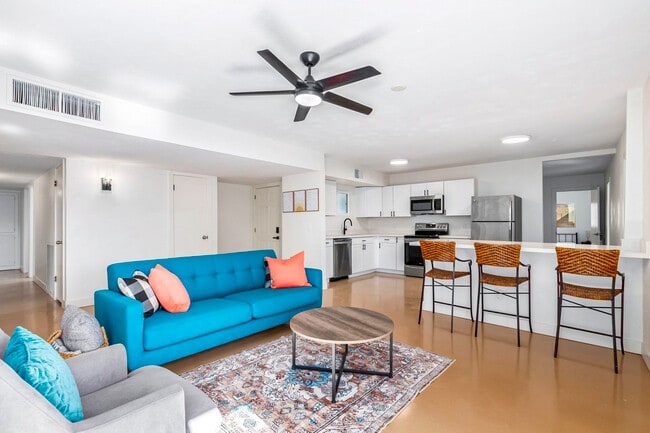 property at 6201 W Indianola Ave