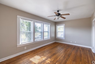 301-311 W Leuda St in Fort Worth, TX - Building Photo - Building Photo