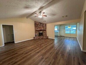 8419 Bandridge Rd in La Porte, TX - Building Photo - Building Photo