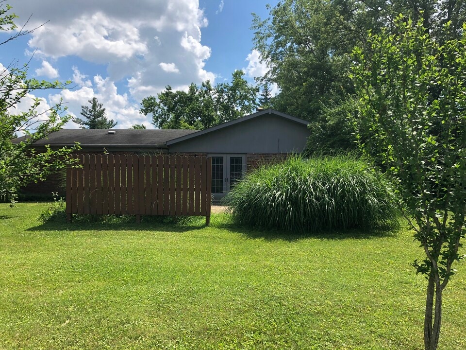 519 Maxine Dr in Oxford, OH - Building Photo