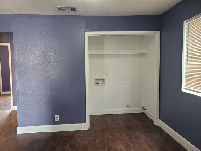 2301 Cedrick Cove in Austin, TX - Building Photo - Building Photo