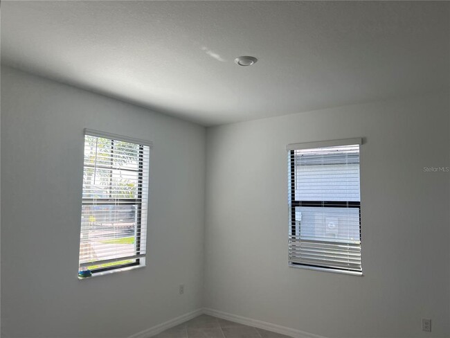 17333 Luminous Ave in Venice, FL - Building Photo - Building Photo