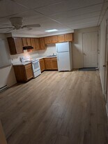 24636 W Sodman Ct, Unit 1 bedroom apartment in Antioch, IL - Building Photo