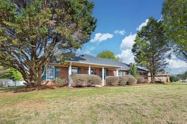 106 Smith Vasser Rd in Harvest, AL - Building Photo - Building Photo