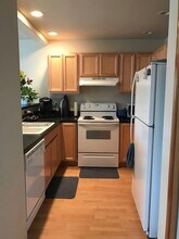 419-421 Maxs Pl in Hood River, OR - Building Photo - Building Photo