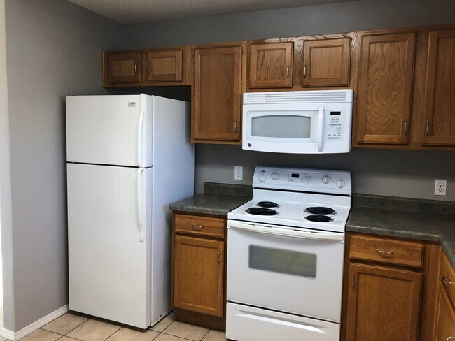 140 Knowledge Ave in Branson, MO - Building Photo - Building Photo