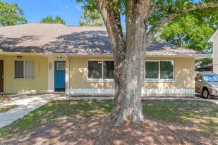 3308 Laurel Dale Dr in Tampa, FL - Building Photo