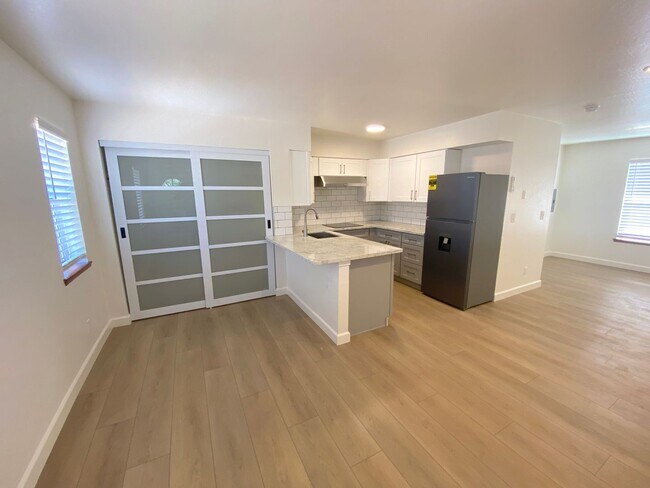 property at 1112 Buena Vista Ave