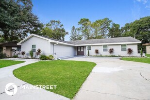 1005 Park Dr in Casselberry, FL - Building Photo