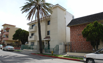 843 S Ardmore Ave in Los Angeles, CA - Building Photo - Building Photo