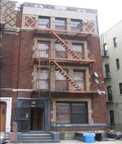 369 E 21st St in Brooklyn, NY - Building Photo