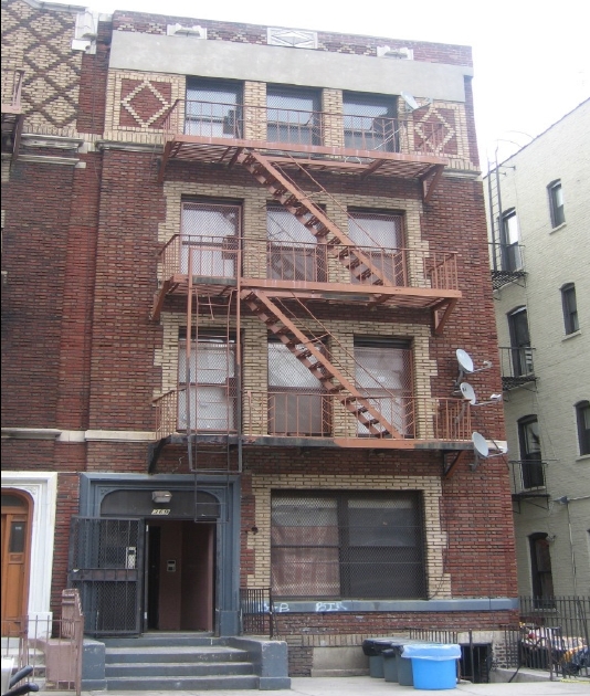 369 E 21st St in Brooklyn, NY - Foto de edificio
