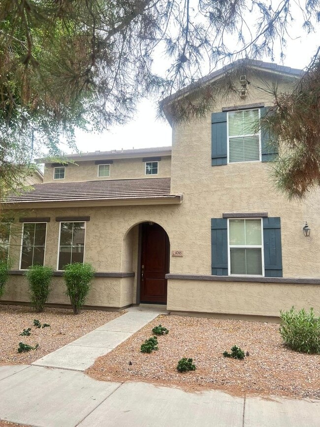 4265 E Milky Way in Gilbert, AZ - Building Photo - Building Photo