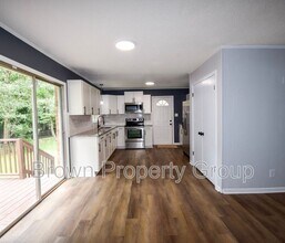 870 Bedrock Dr in Fayetteville, NC - Building Photo - Building Photo