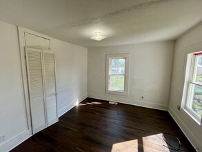 716 Elizabeth St in Sullivan, MO - Building Photo - Building Photo