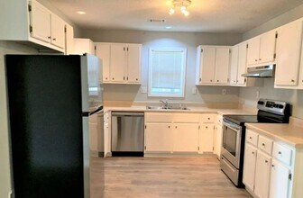 1810 Reynolds St in Savannah, GA - Building Photo - Building Photo