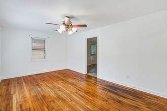 2332 W Circle Dr NW in Orangeburg, SC - Building Photo - Building Photo