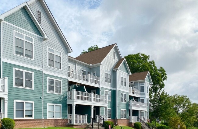 property at 1517 Laurel Ave