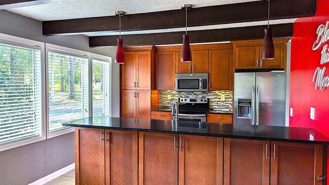 1120 Kathryn Ryals Rd in Warner Robins, GA - Building Photo - Building Photo