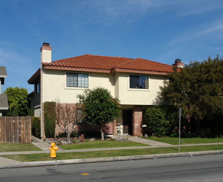 4011-4019 Farquhar Ave in Los Alamitos, CA - Foto de edificio