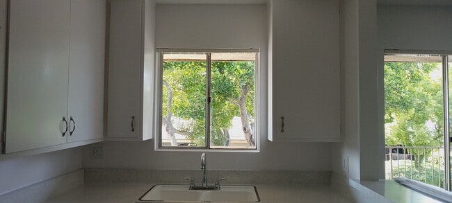 Normandie Apartments
