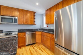 2225 Mt Vernon St in Philadelphia, PA - Building Photo - Building Photo