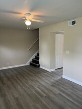 6610 Vandre Ave in Louisville, KY - Building Photo - Building Photo
