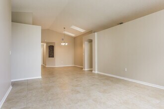 16561 NW 9th St in Pembroke Pines, FL - Building Photo - Building Photo